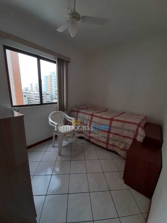 Apartamento para aluguel de temporada em Itapema (Meia Praia)