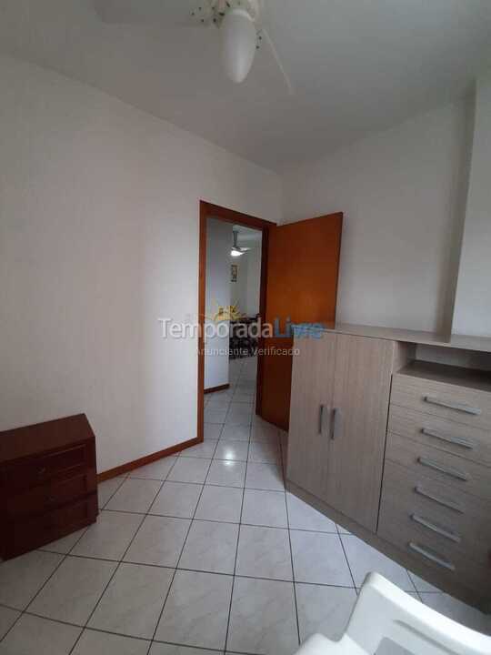 Apartamento para aluguel de temporada em Itapema (Meia Praia)