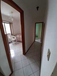 Ótimo apto a 150m da Praia