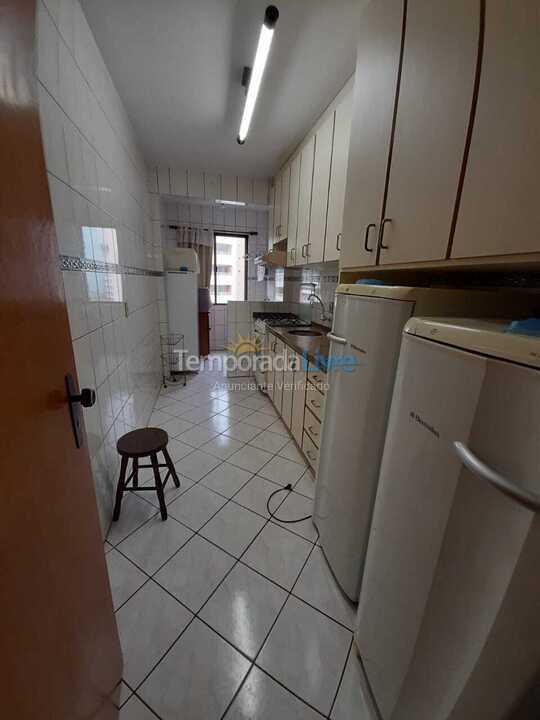 Apartamento para aluguel de temporada em Itapema (Meia Praia)