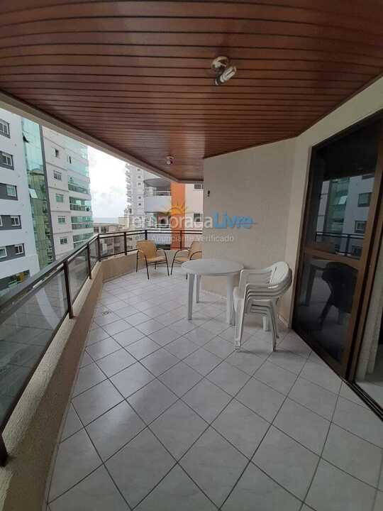 Apartamento para aluguel de temporada em Itapema (Meia Praia)