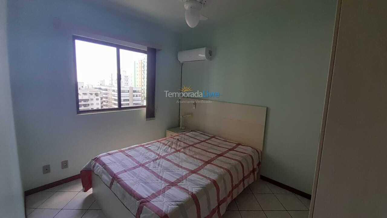 Apartamento para aluguel de temporada em Itapema (Meia Praia)