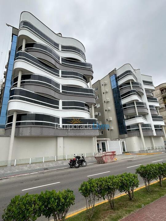 Apartamento para aluguel de temporada em Itapema (Centro)