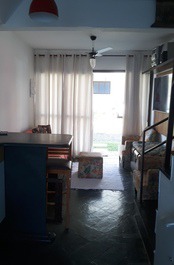 Aconchegante casa Triplex, com Wifi, Ar cond, Piscina, churrasqueira