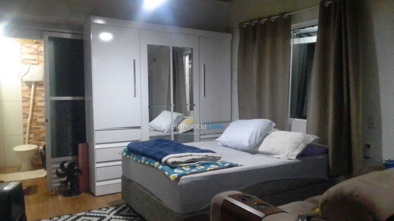 Casa para alquiler de vacaciones em Imbituba (Vila Nova Alvorada)