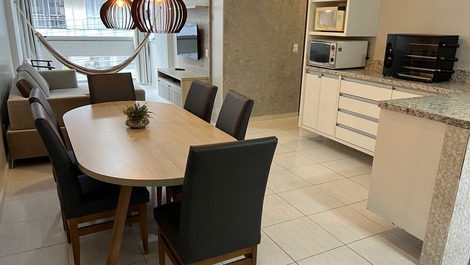 Large Apartment with 03 bedrooms in Praia de Bombas