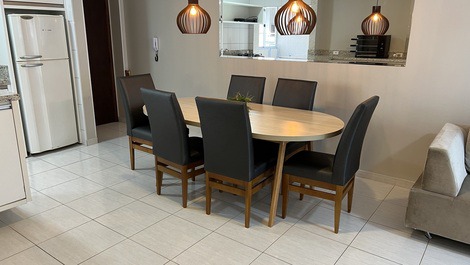 Large Apartment with 03 bedrooms in Praia de Bombas