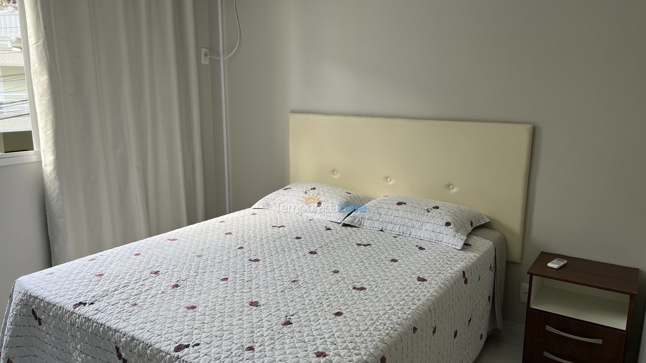 Apartment for vacation rental in Bombinhas (Praia de Bombas)