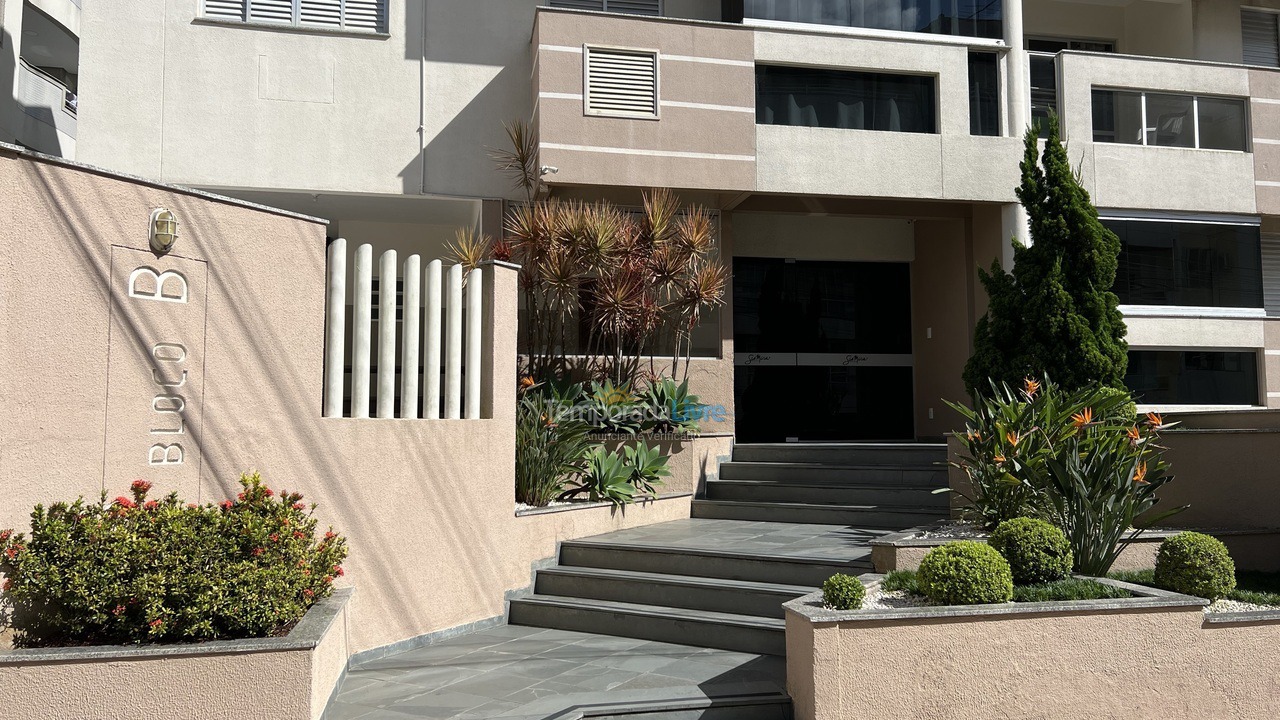 Apartment for vacation rental in Bombinhas (Praia de Bombas)