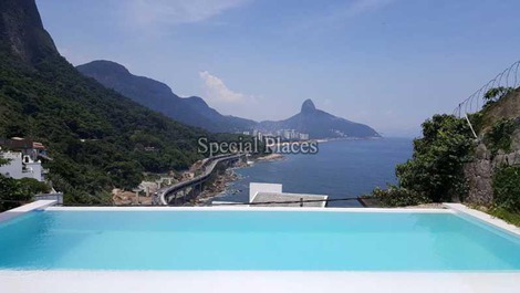 BEST VIEW IN JOATINGA, CONSIDERED THE BEST HOUSE IN THE REGION!!!