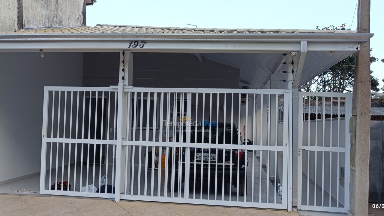 House for vacation rental in Ubatuba (Praia das Toninhas)