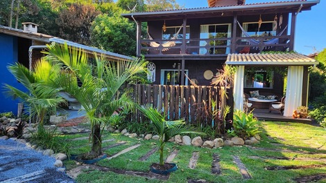 BEACH HOUSE WITH FULLY PRIVATE SWIMMING POOL IN THE MIDDLE OF ROSA'S NATURE