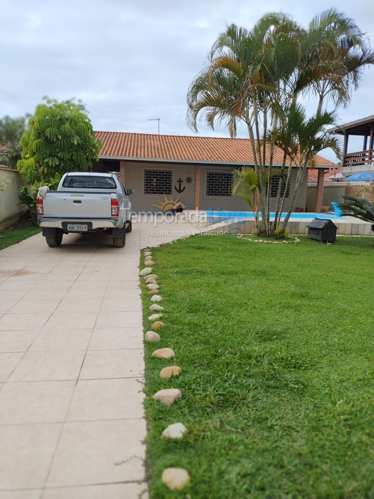 Casa para aluguel de temporada em Guaratuba (Coroados)