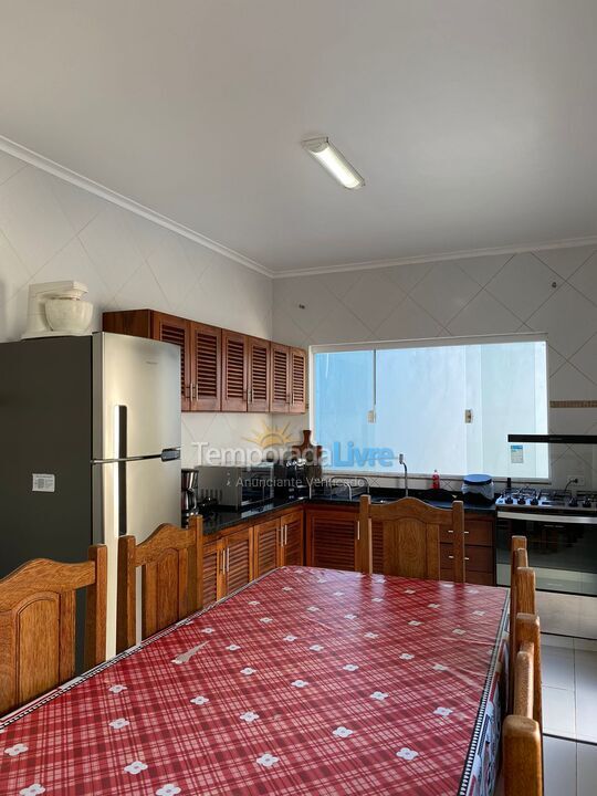 Casa para alquiler de vacaciones em Ubatuba (Maranduba)