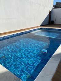 PARA 16 PERSONAS – PISCINA – AIRE ACONDICIONADO. – WIFI - 3 DORMITORIOS. - A 700 M. DE LA PLAYA