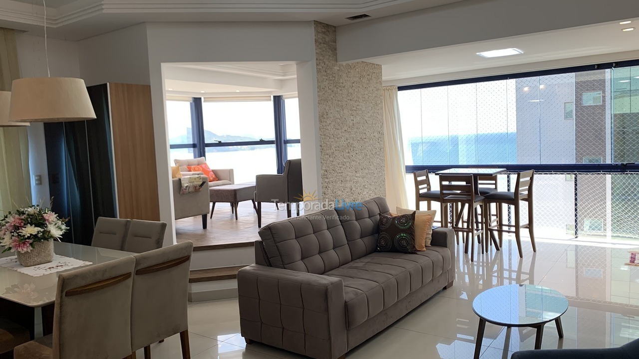 Apartment for vacation rental in Itapema (Meia Praia)