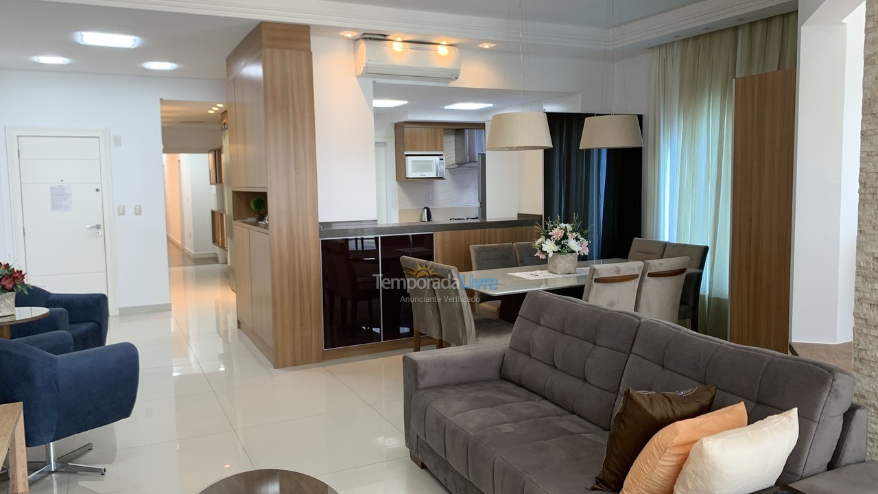 Apartment for vacation rental in Itapema (Meia Praia)