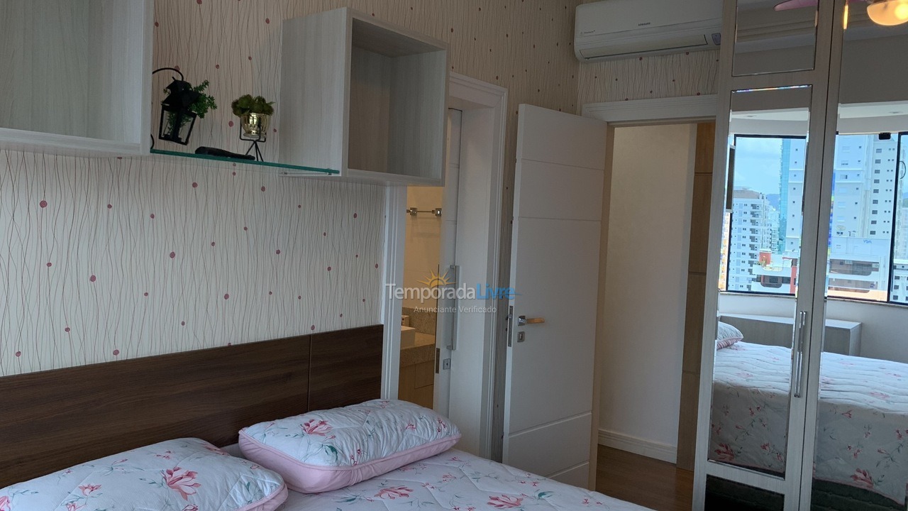 Apartment for vacation rental in Itapema (Meia Praia)