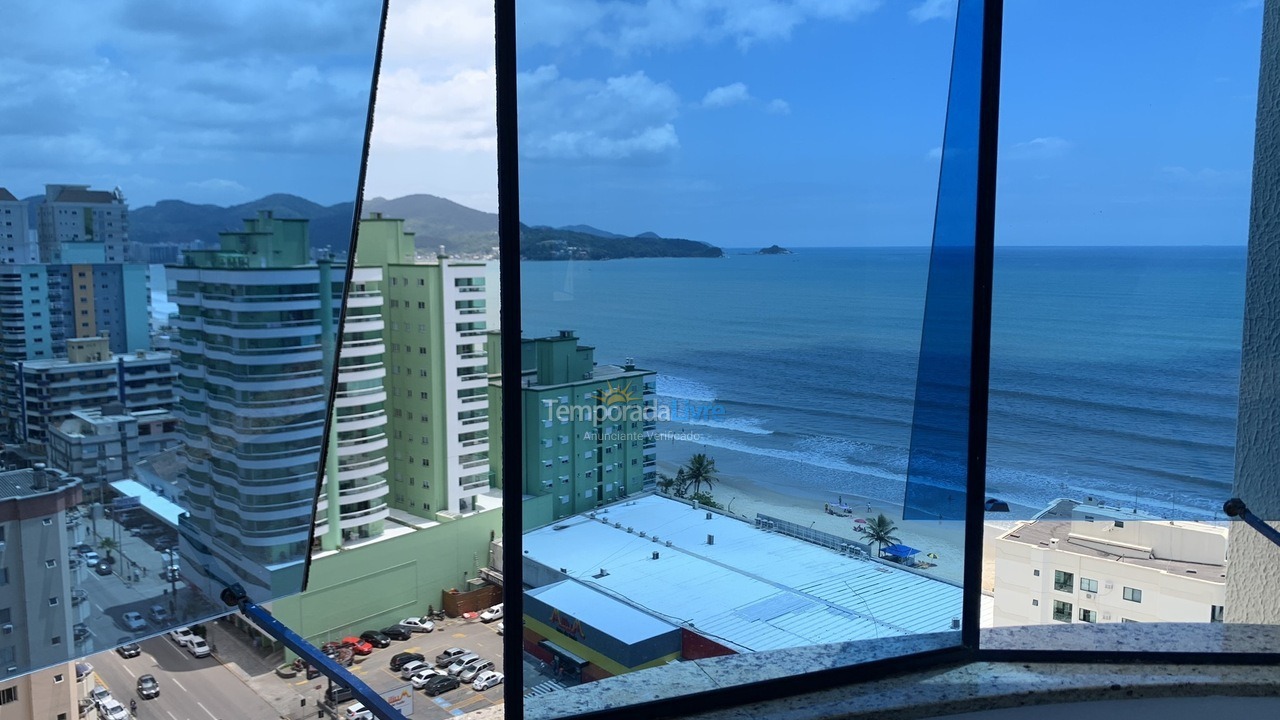 Apartment for vacation rental in Itapema (Meia Praia)