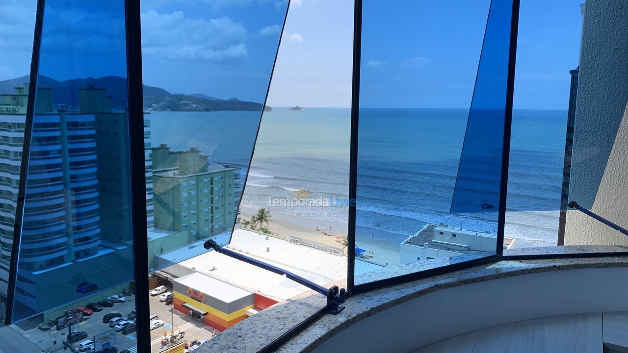 Apartment for vacation rental in Itapema (Meia Praia)