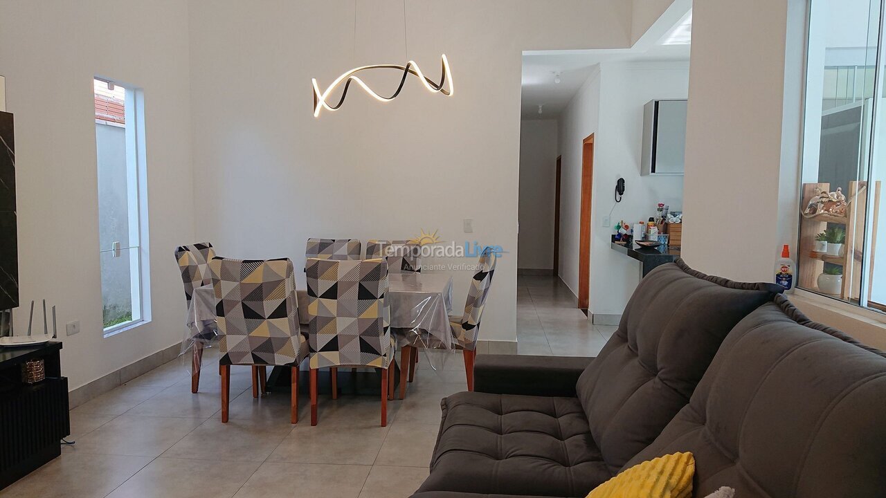 House for vacation rental in Caraguatatuba (Massaguaçu)