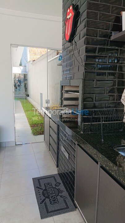 House for vacation rental in Caraguatatuba (Massaguaçu)