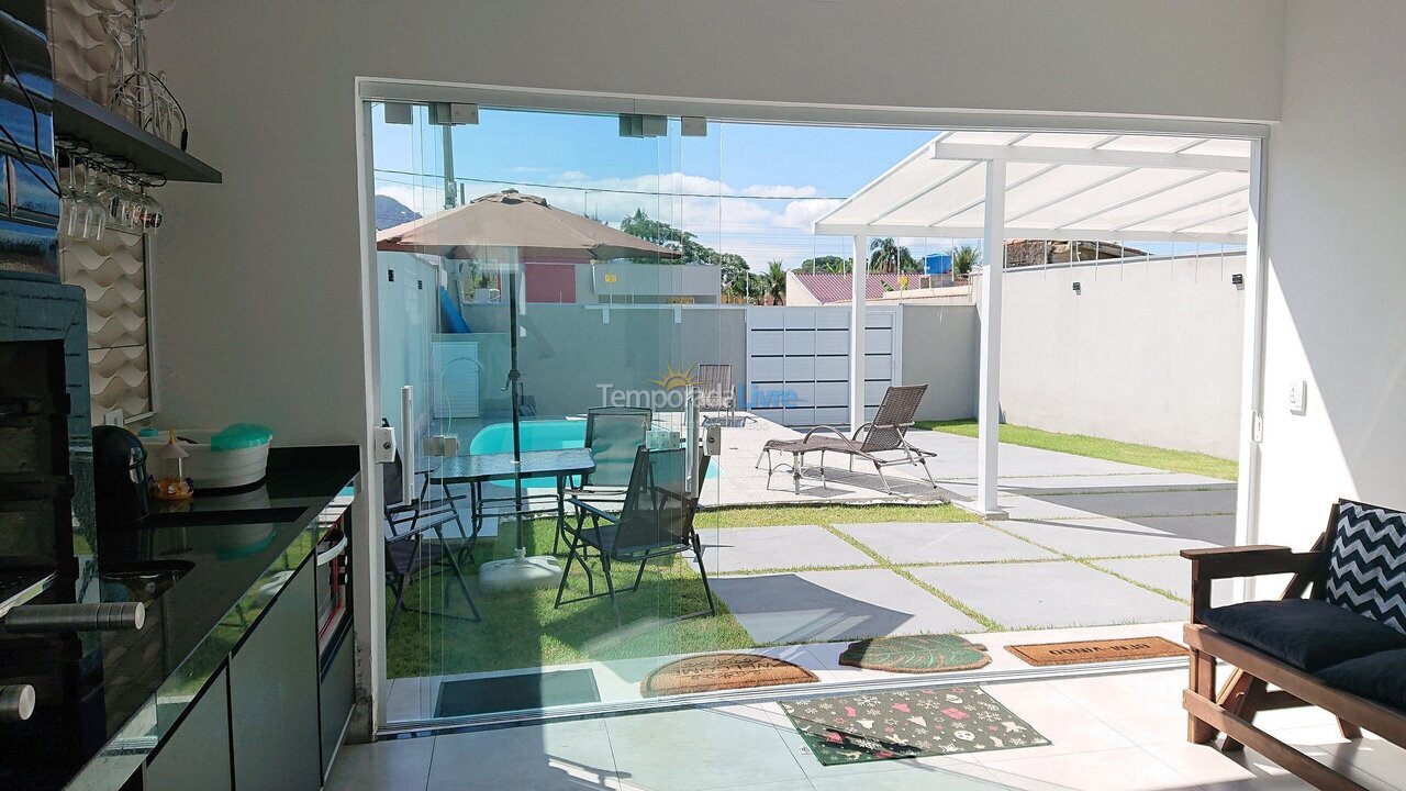 House for vacation rental in Caraguatatuba (Massaguaçu)