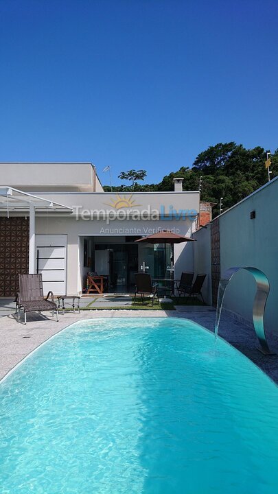 House for vacation rental in Caraguatatuba (Massaguaçu)