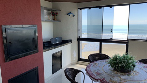 PIE EN LA ARENA 3 DORMITORIOS