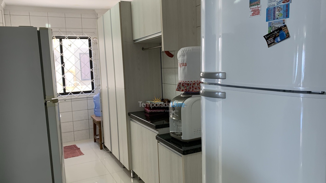 Apartamento para alquiler de vacaciones em Itapema (Meia Praia)