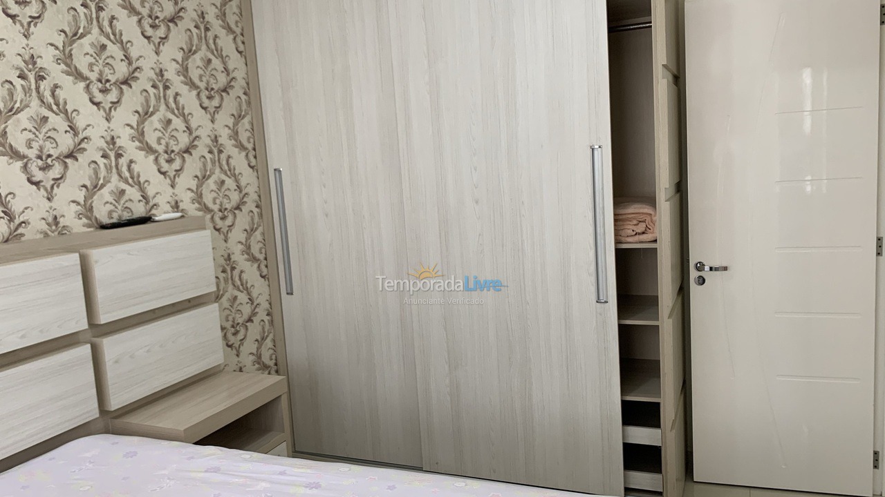 Apartamento para alquiler de vacaciones em Itapema (Meia Praia)