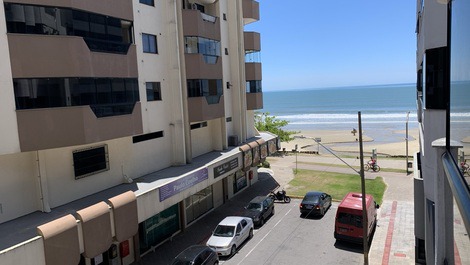 Apartamento para alugar em Itapema - Meia Praia