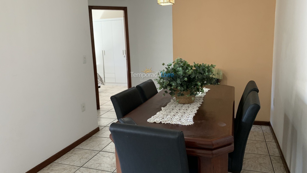 Apartamento para aluguel de temporada em Itapema (Meia Praia)