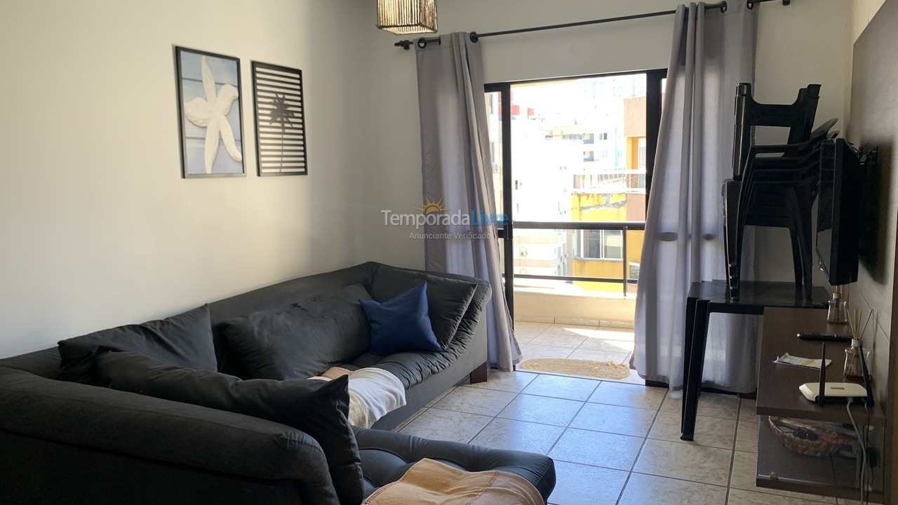 Apartamento para aluguel de temporada em Itapema (Meia Praia)