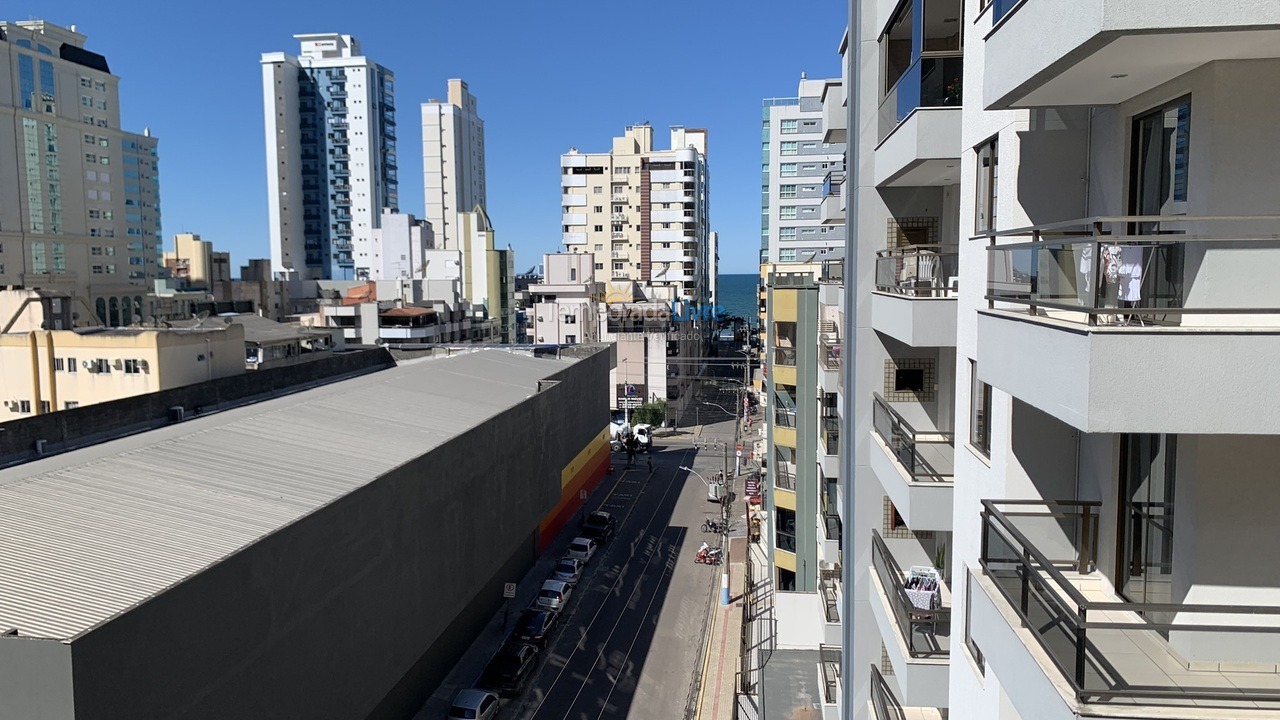 Apartamento para aluguel de temporada em Itapema (Meia Praia)
