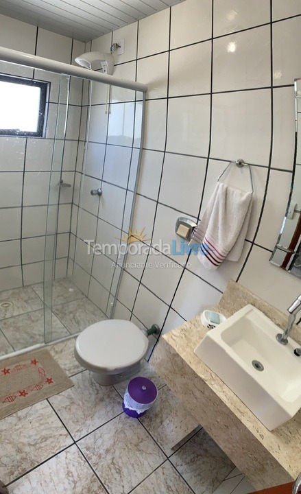 Apartamento para aluguel de temporada em Itapema (Meia Praia)