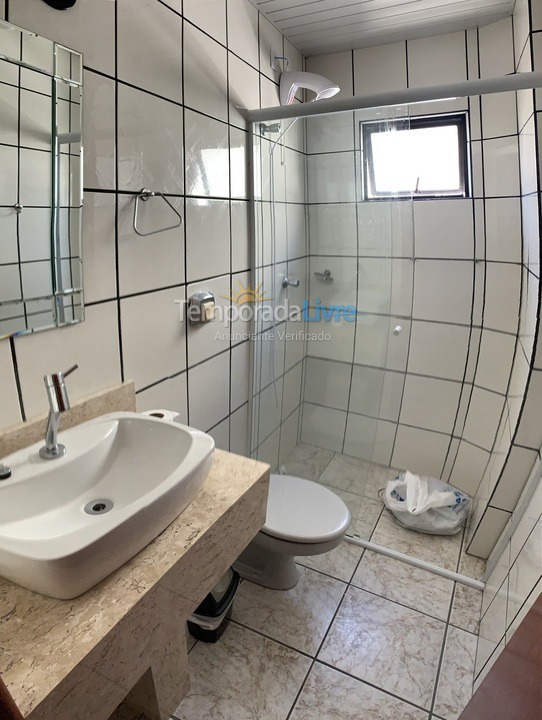 Apartamento para aluguel de temporada em Itapema (Meia Praia)