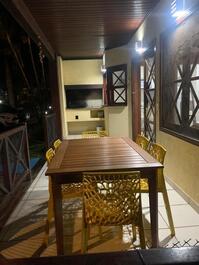 L2 - Casa em Condomínio fechado frente à praia de Maresias