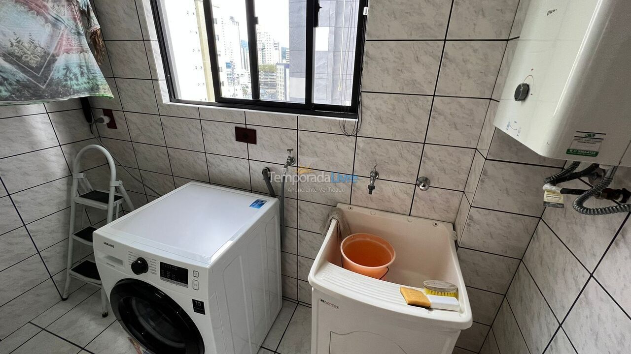 Apartamento para aluguel de temporada em Balneário Camboriú (Praia Central)