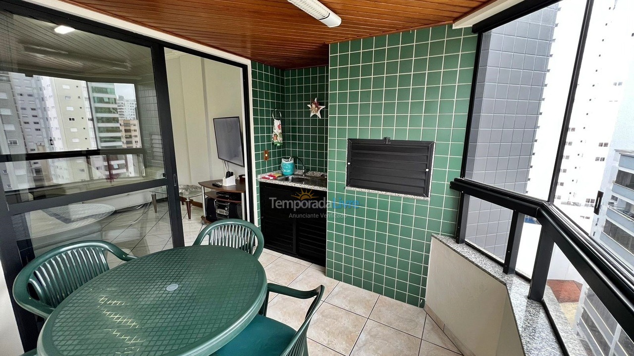 Apartamento para aluguel de temporada em Balneário Camboriú (Praia Central)
