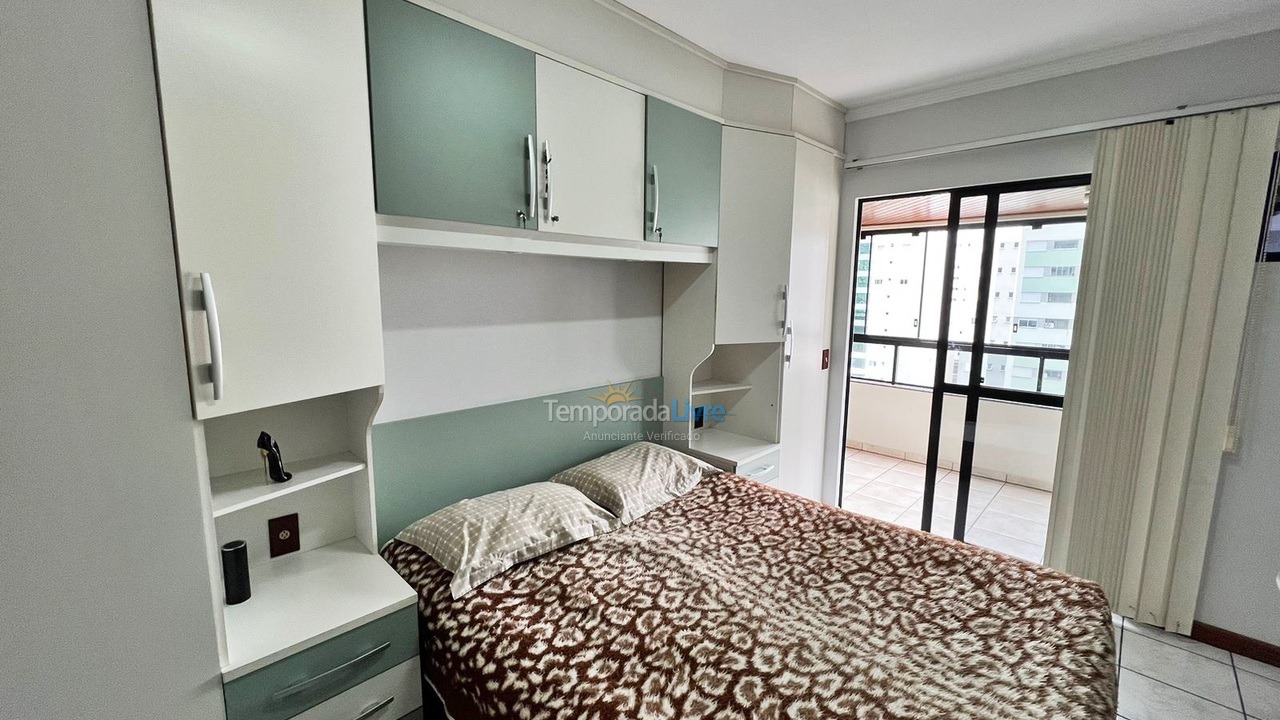 Apartamento para aluguel de temporada em Balneário Camboriú (Praia Central)