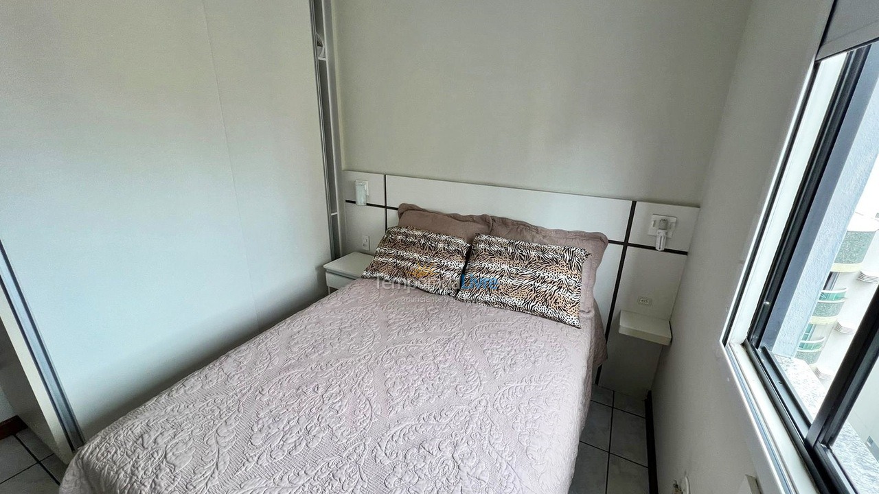 Apartamento para aluguel de temporada em Balneário Camboriú (Praia Central)