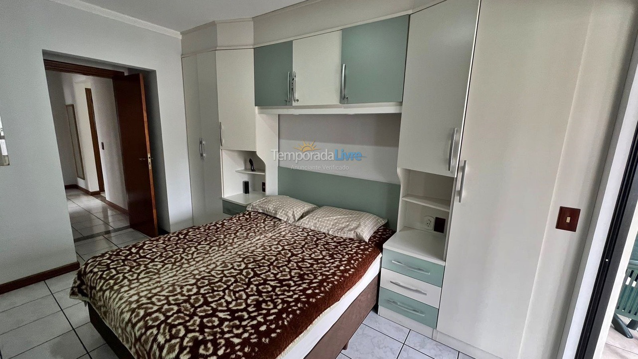 Apartamento para aluguel de temporada em Balneário Camboriú (Praia Central)