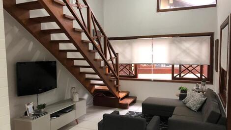 N 12- House in a gated community facing Maresias beach