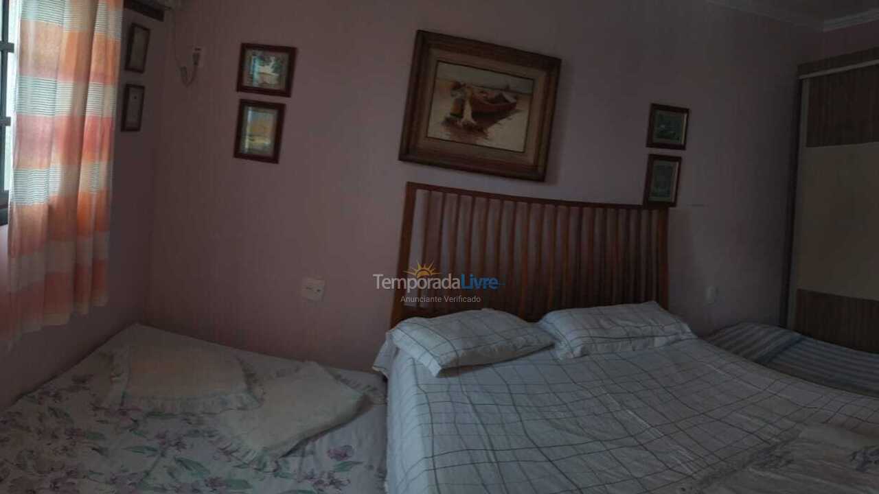 Casa para aluguel de temporada em Maricá (Praia de Itaipuaçu)