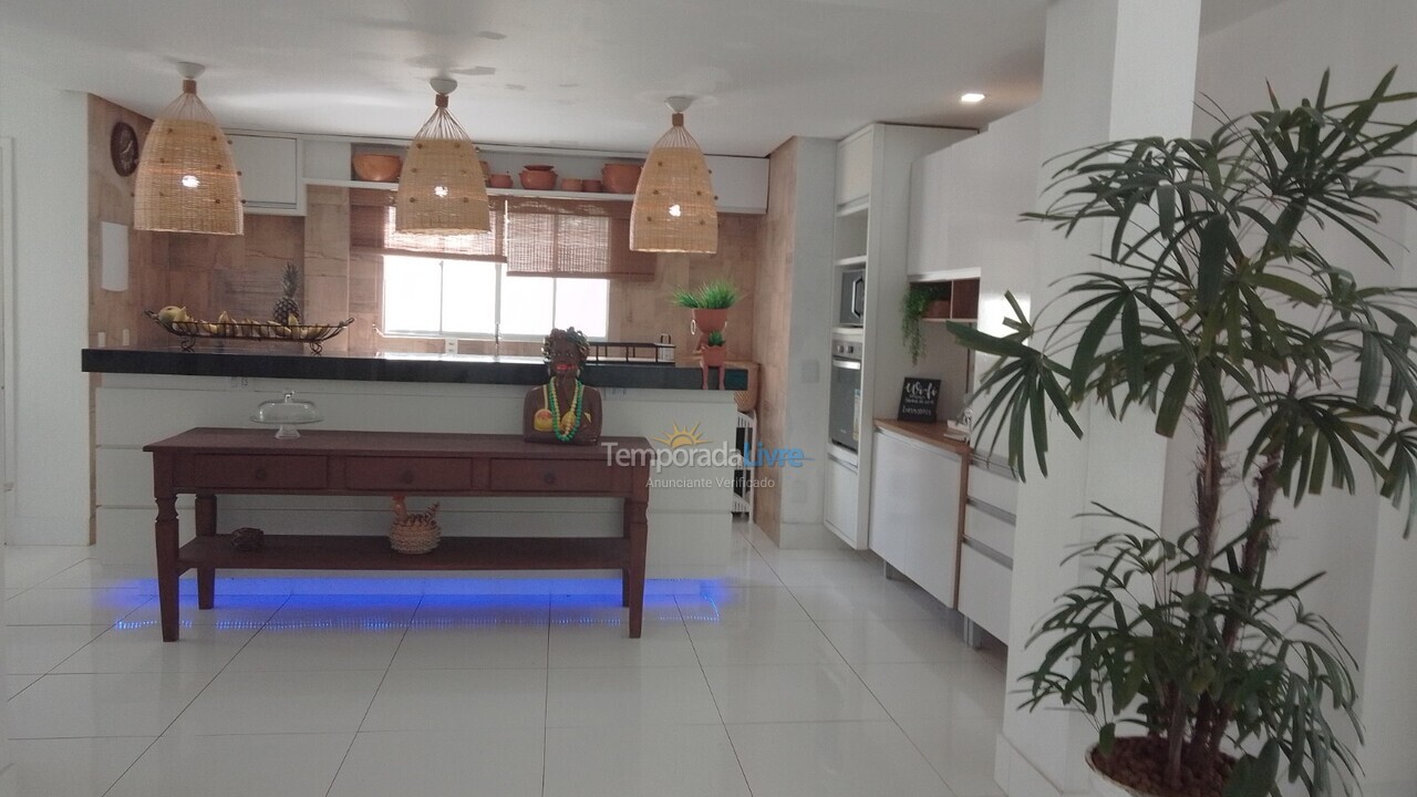 Casa para alquiler de vacaciones em Camaçari (Praia de Guarajuba)