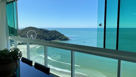 ¡Frente al mar! ¡Lujo En Las Alturas! Maravillosa Vista; Balcón + Barbacoa; 4 Suites