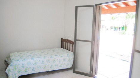 Verona1 farm, large and close to the park.