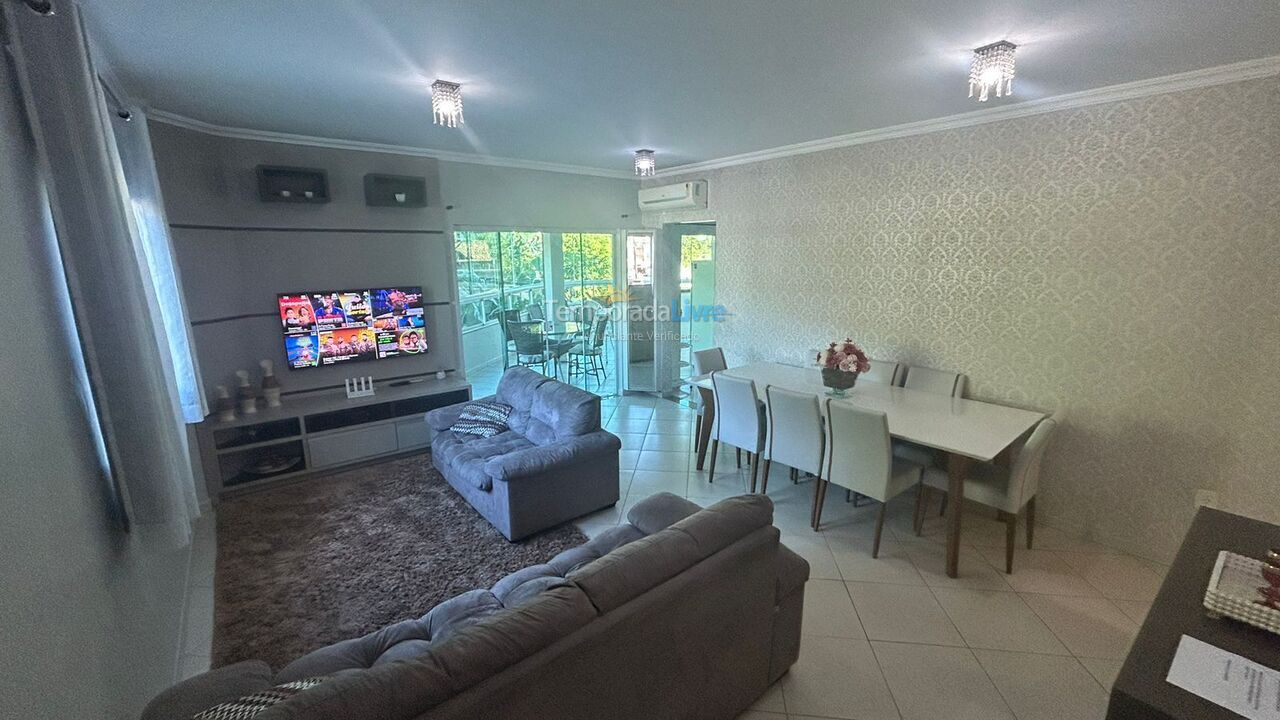 Apartment for vacation rental in Bombinhas (Praia de Bombas)