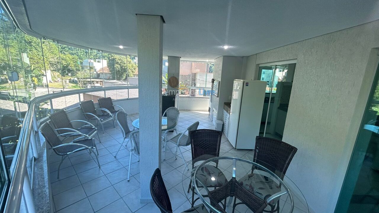 Apartment for vacation rental in Bombinhas (Praia de Bombas)